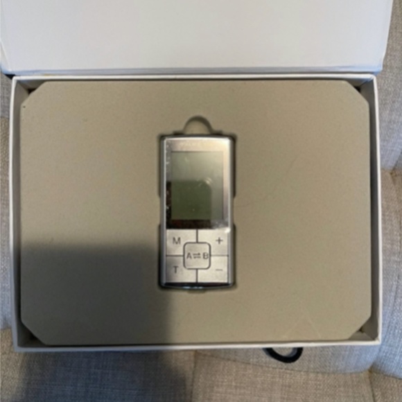 Palm NRG Massager - Picture 2 of 4